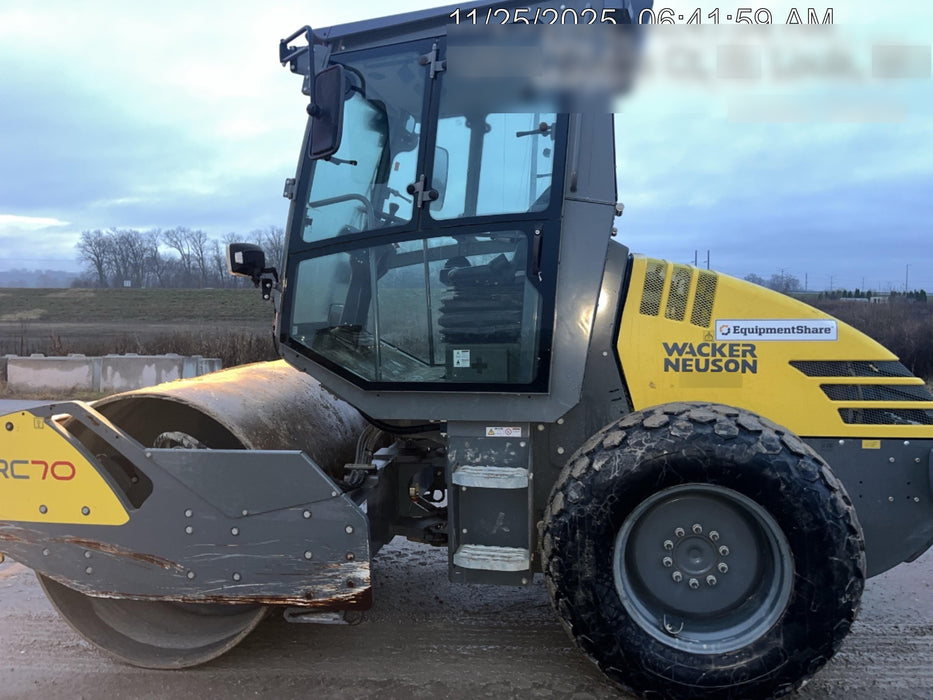 2021 WACKER NEUSON RC70