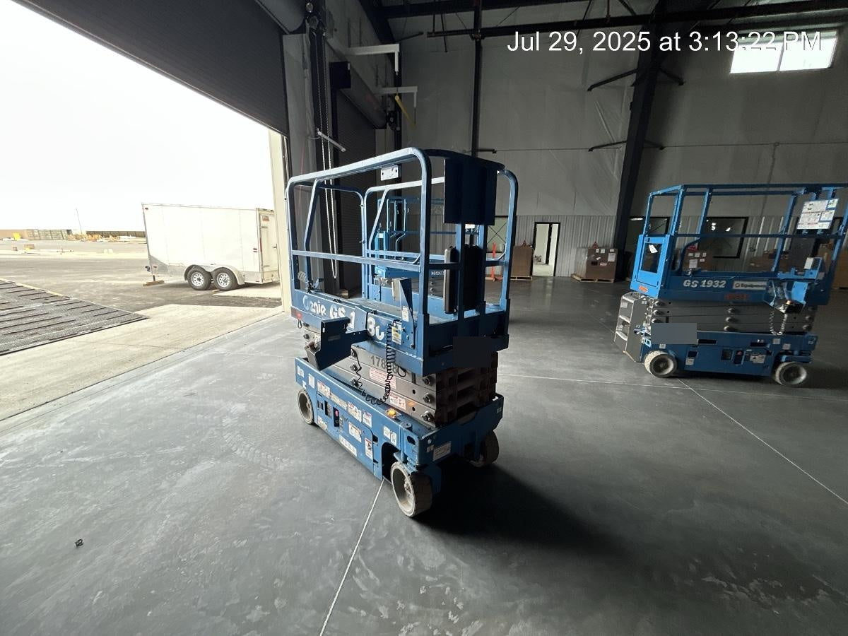 2018 Genie GS-1930 Genie GS-1930 w/Fixed Rail, Chain Entry