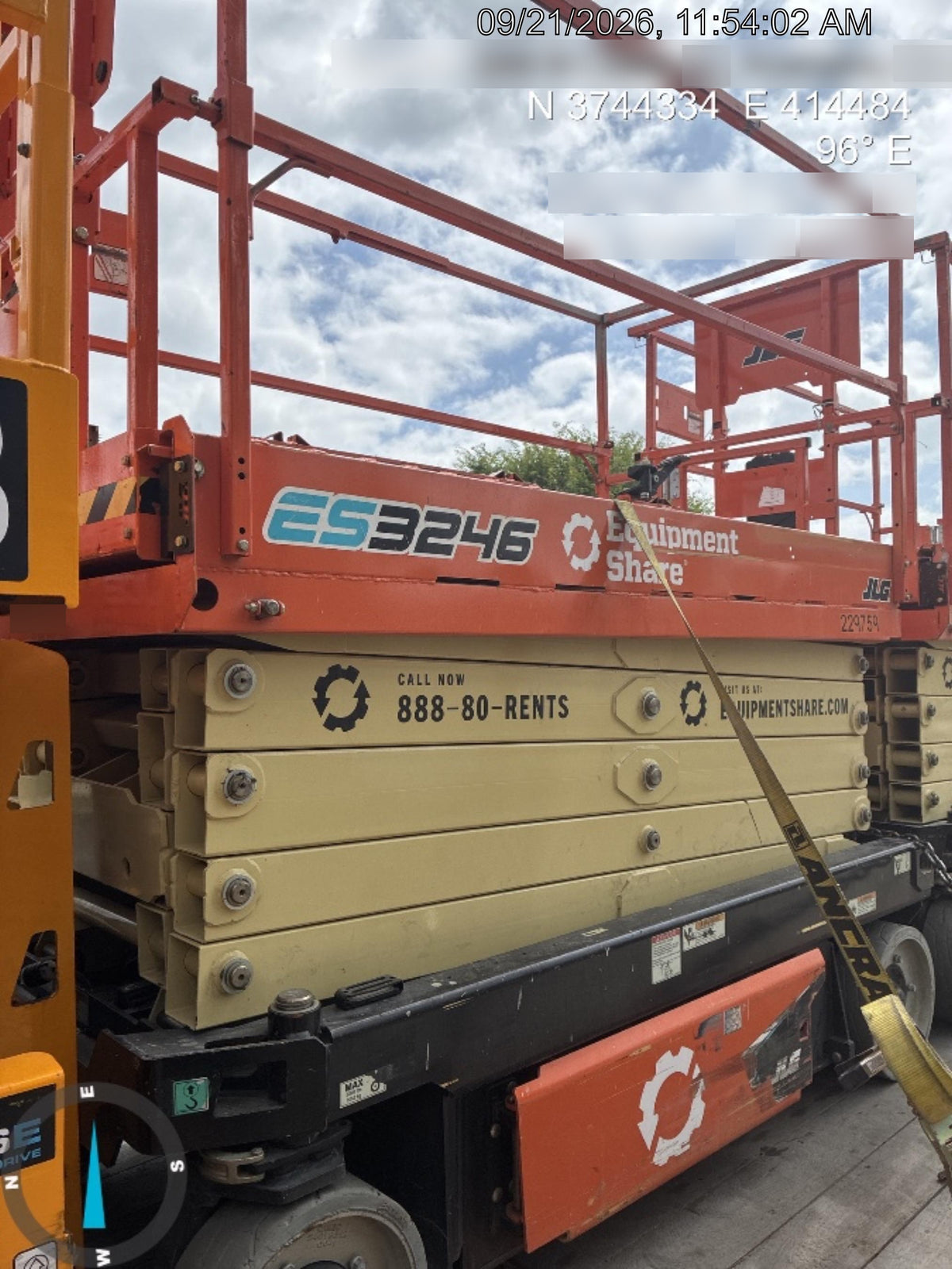 2022 JLG ES3246