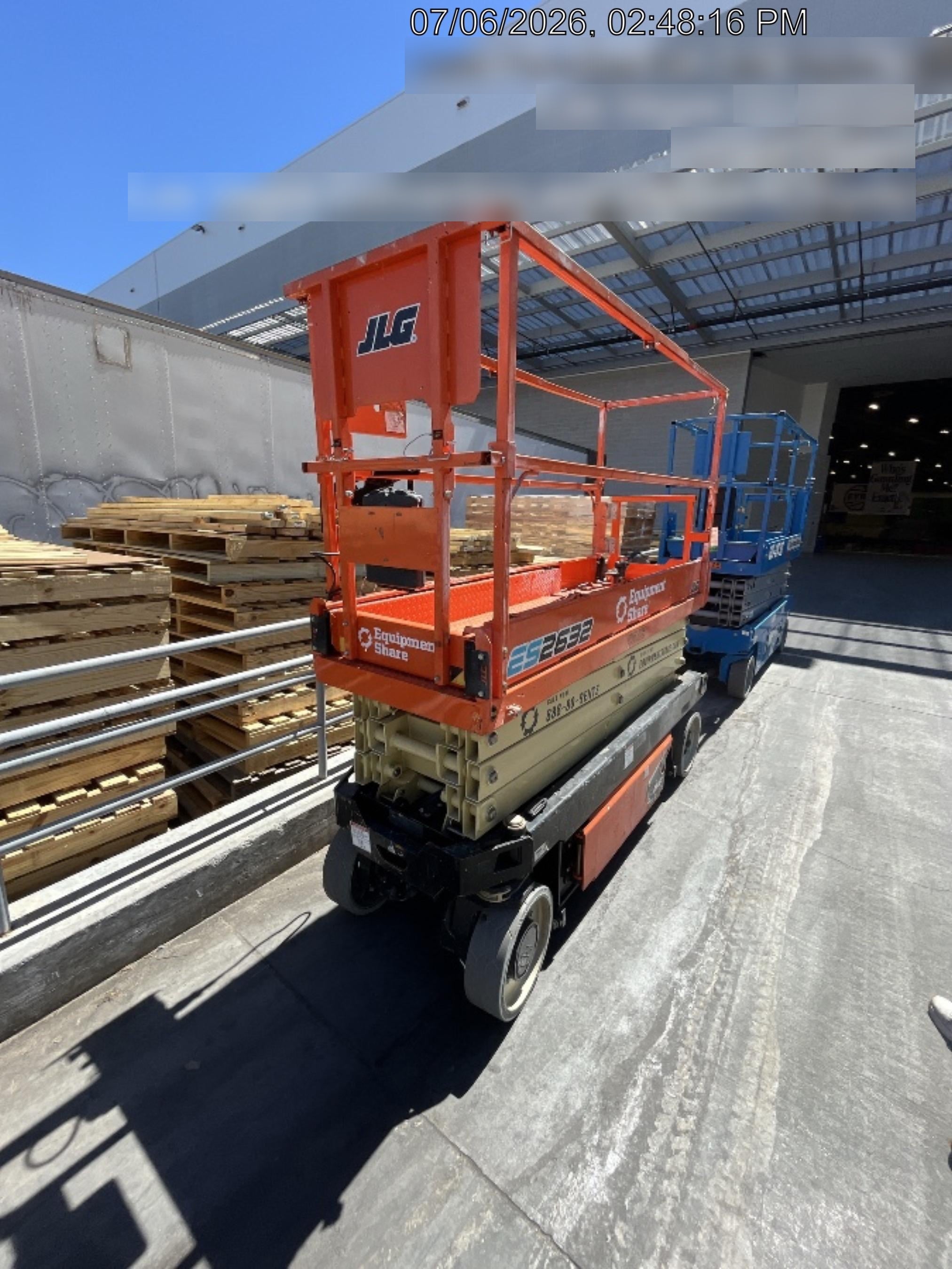 2022 JLG ES2632