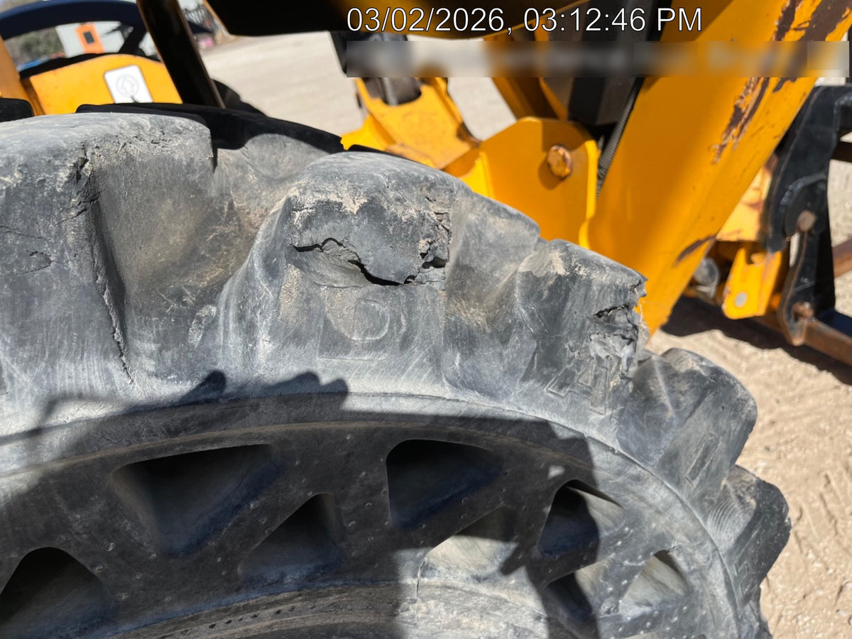 2019 JCB 510-56 Open ROPS, 74 HP, Solid Tires, Worklights, Beacon, Aux Hydraulics, Lifting Eye 72" Carriage/60" Forks
