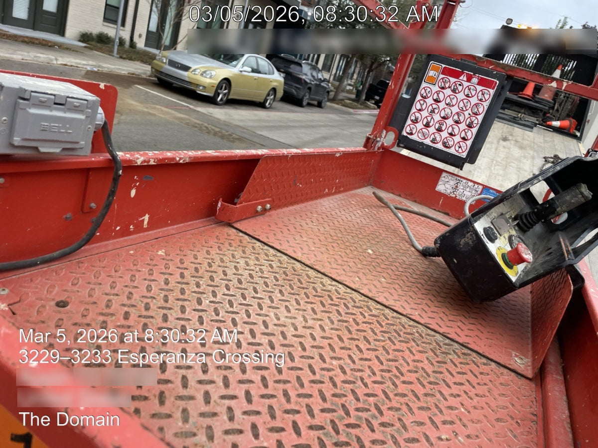 2020 Skyjack SJIII-3219 Solid NM Tires, Half height spring hinged entry gate, Dual Beacons, 800W Inverter