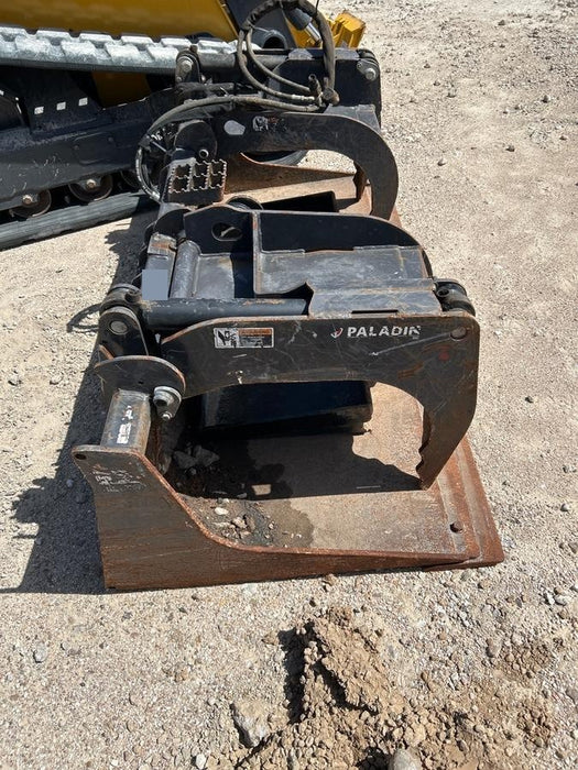 2020 PALADIN 76" Scrap Grapple Bucket - Paladin