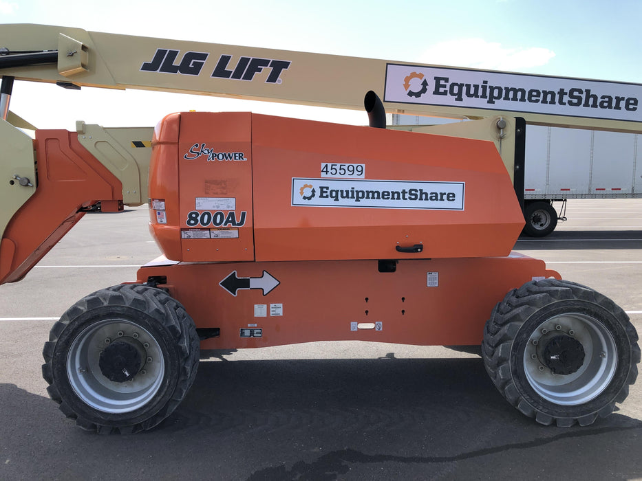 2019 JLG 800AJ