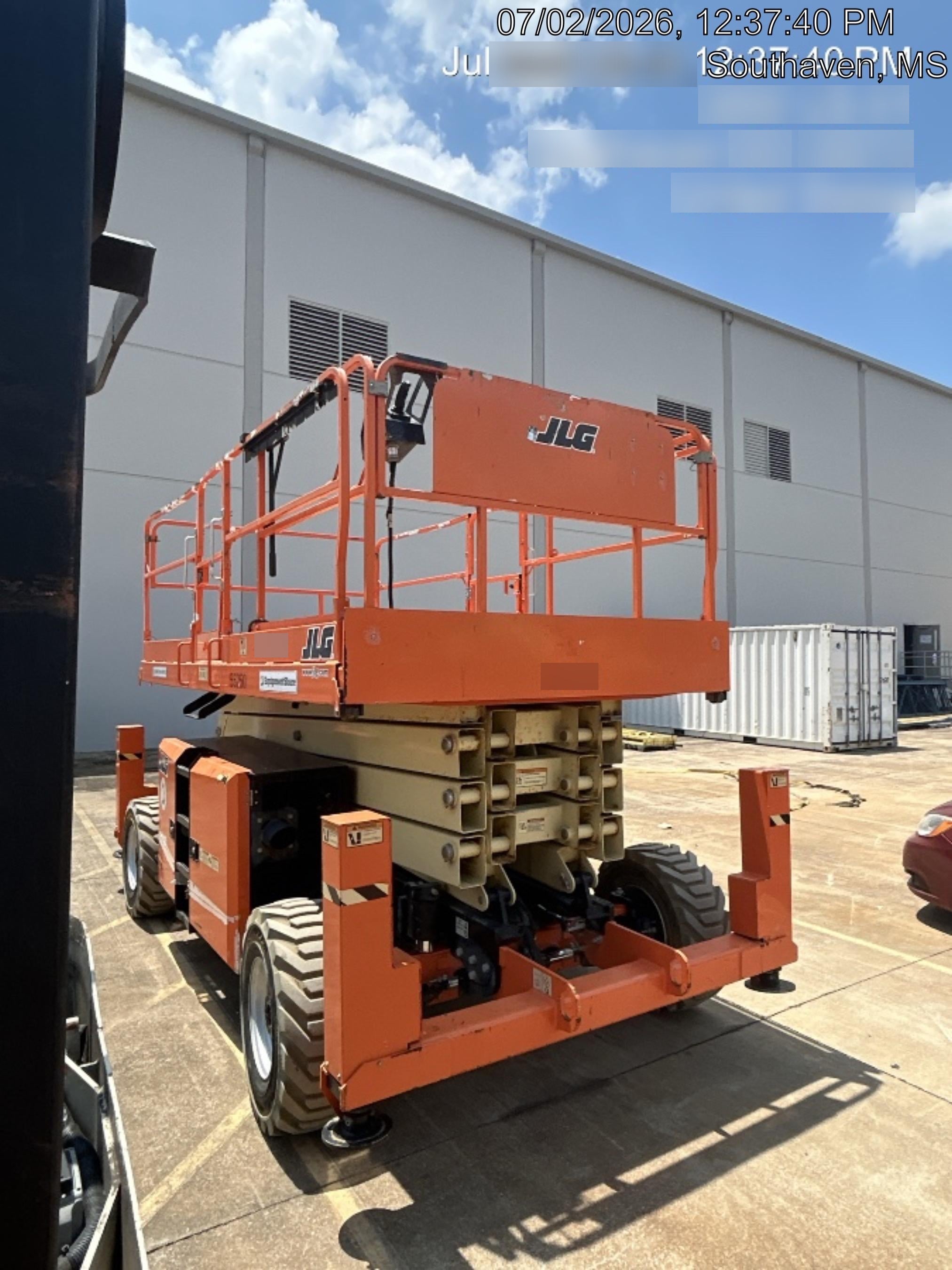 2020 JLG 430LRT