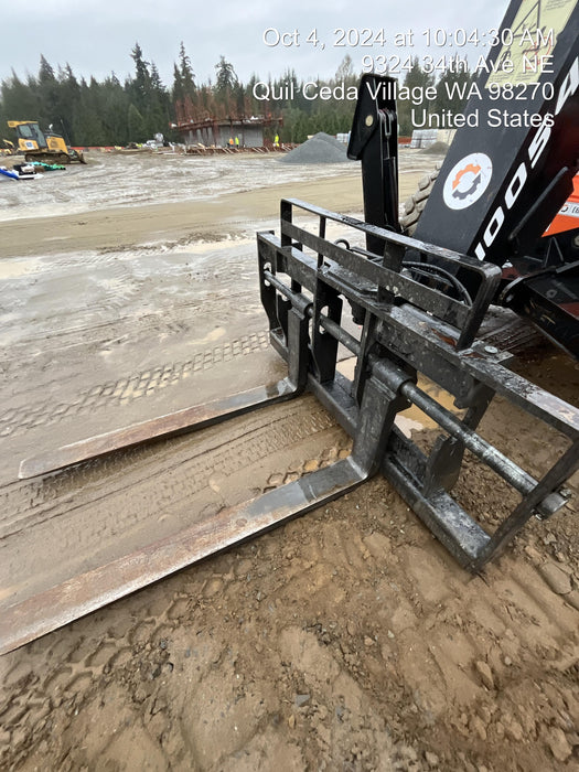 2021 JLG 1001095418S