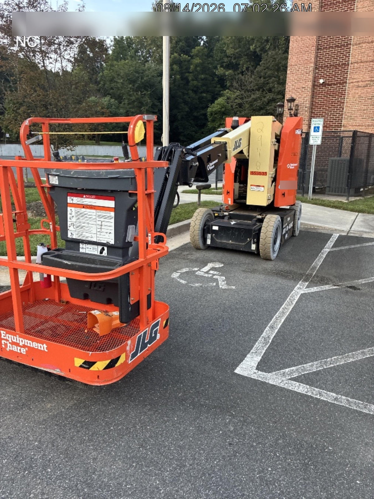 2025 JLG E300AJP