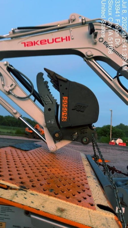 2025 TAKEUCHI TB235-2CR