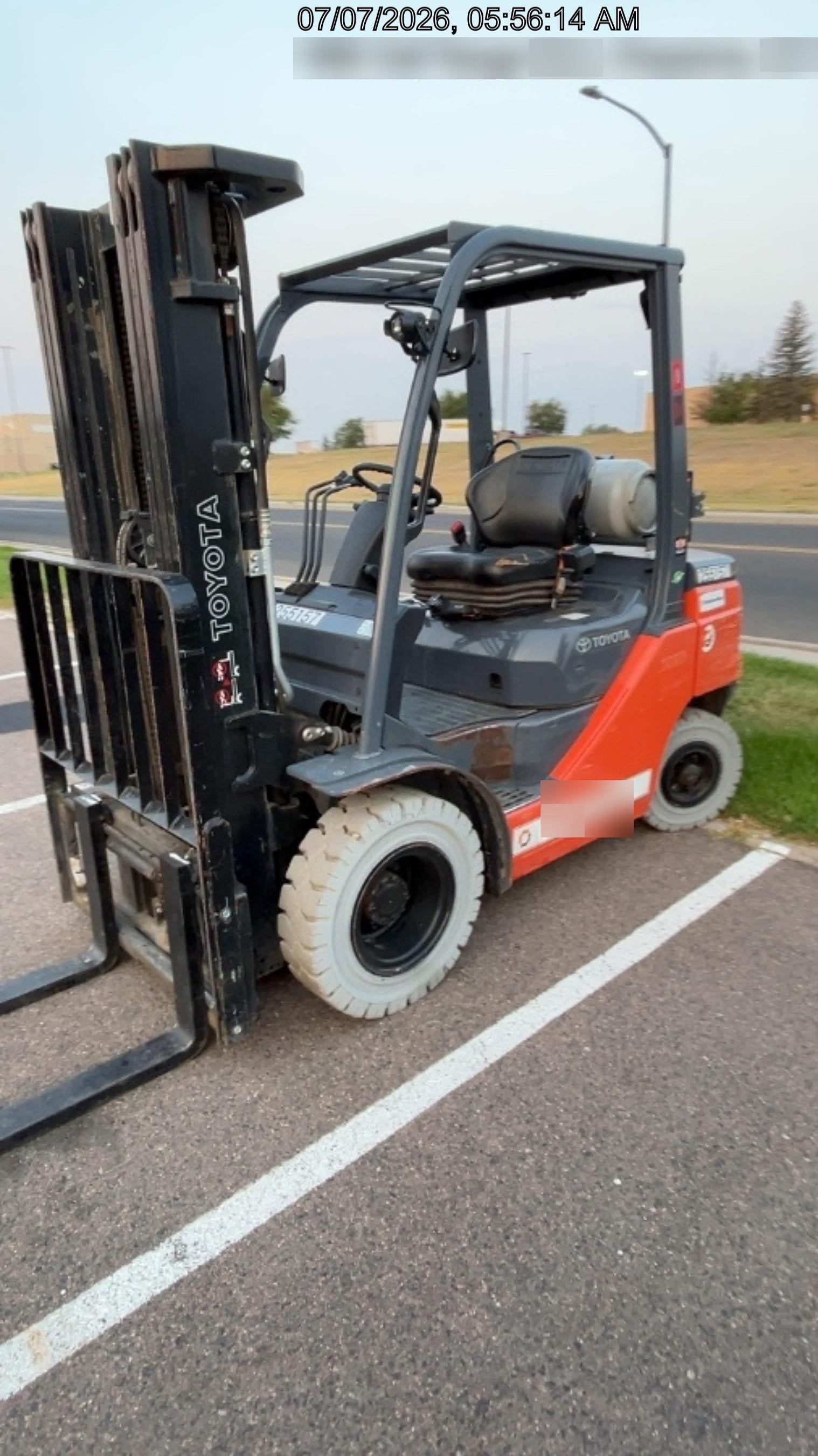 2022 TOYOTA 50-8FGU25