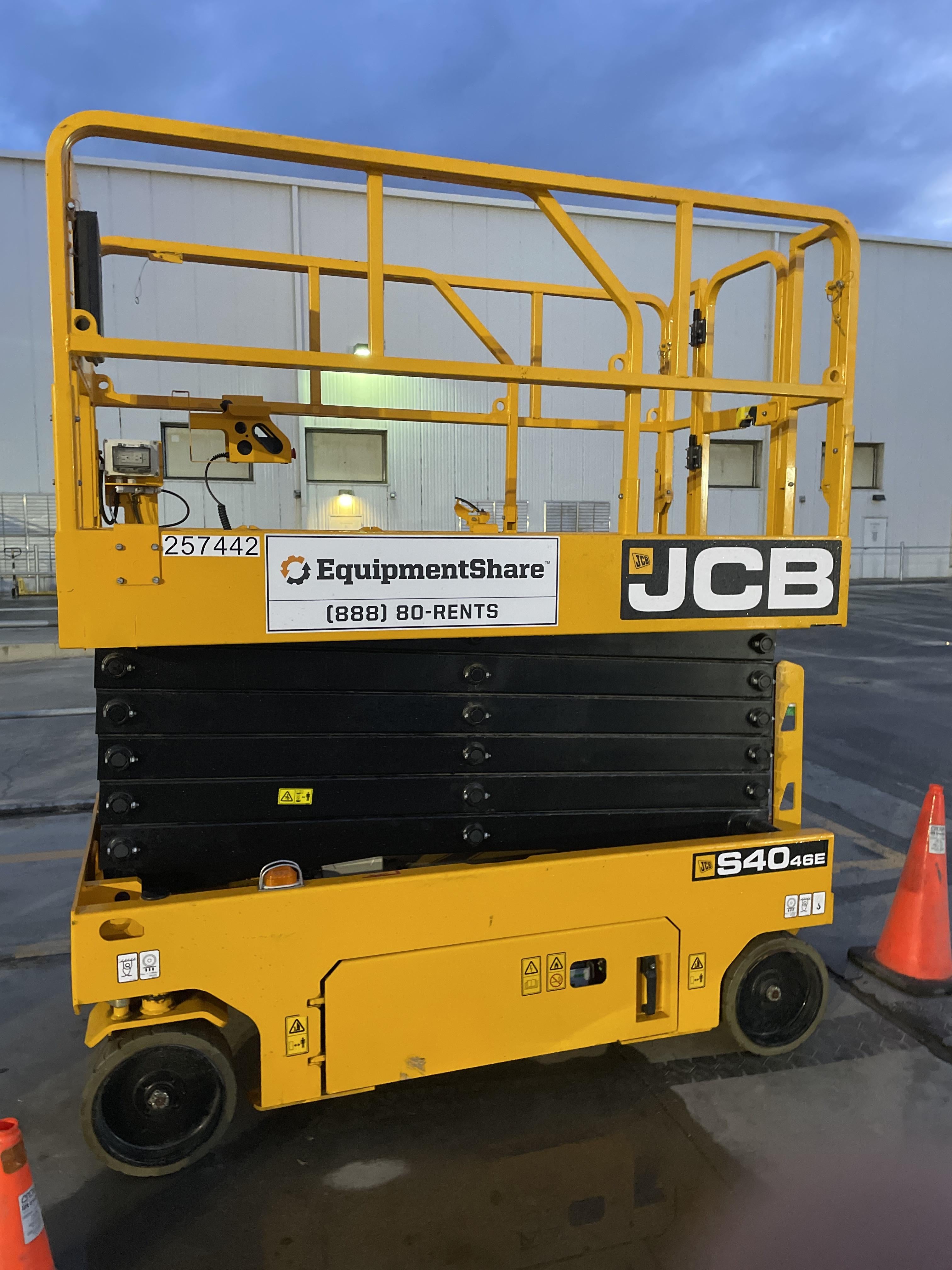 2022 JCB S4046E