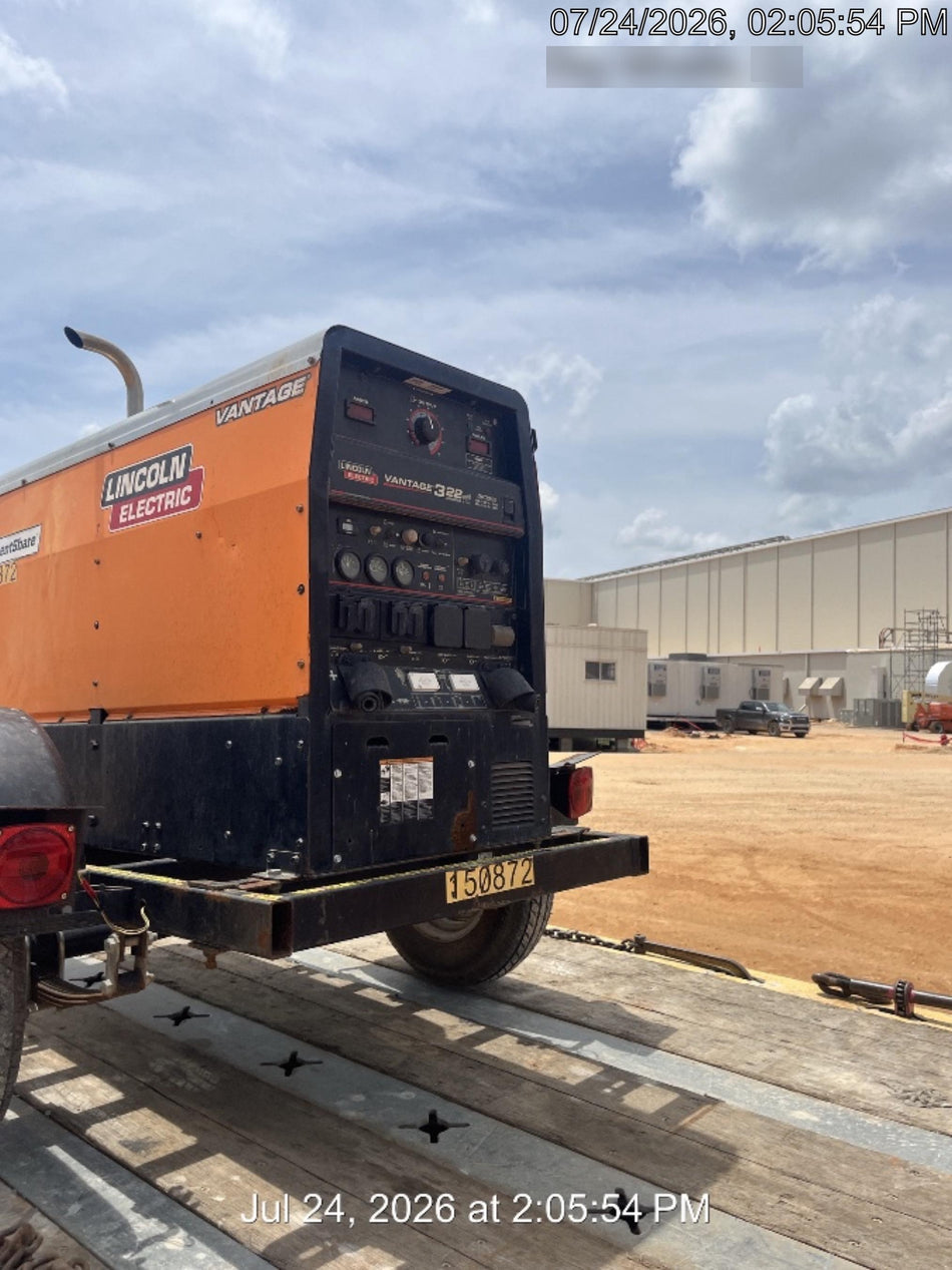 2021 Lincoln Electric Vantage 322 Vantage 322 Ready Pak 3 w/ Telematics & Decals, ORANGE (includes trailer, cable rack, fender light kit)