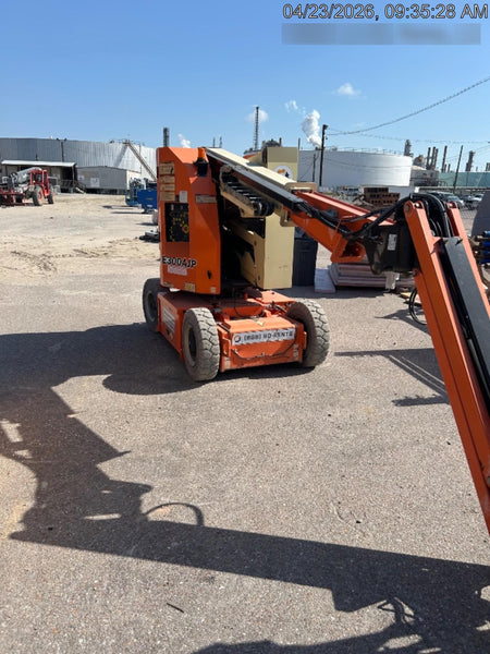 2019 JLG E300AJP