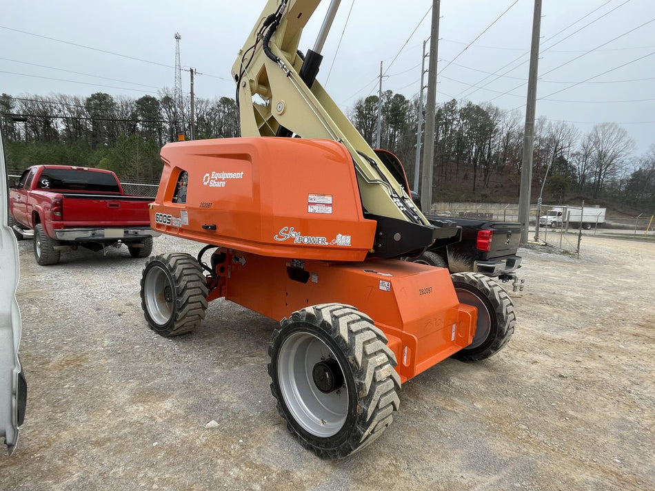 2022 JLG 600S