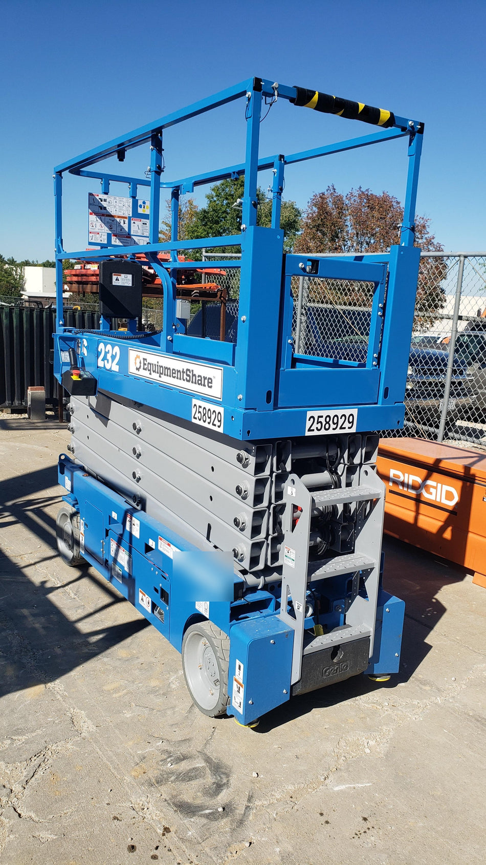 2022 GENIE GS-3232