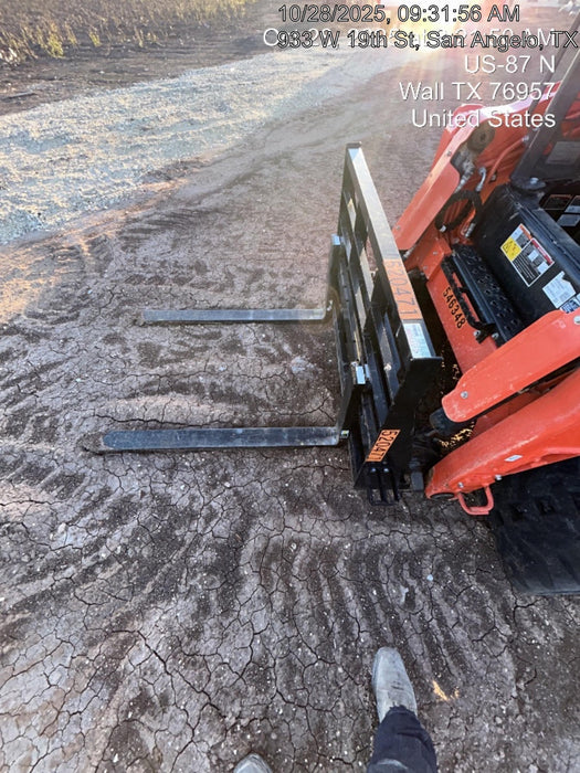 2025 ARROW MATERIAL HANDLING 60" Pallet Forks - Arrow