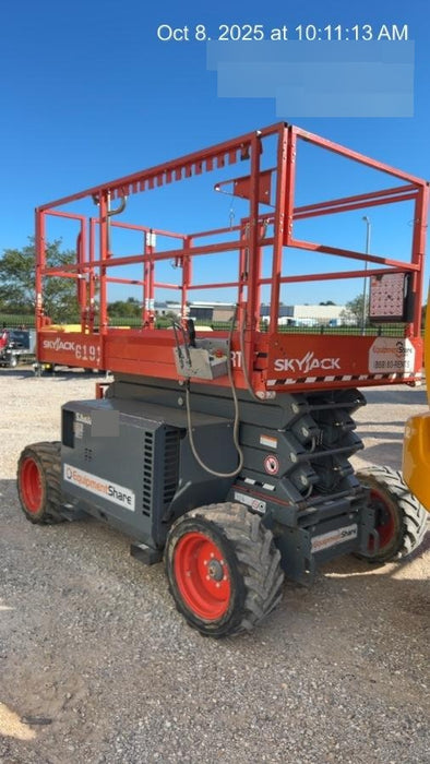 2017 SKYJACK SJ6832 RT