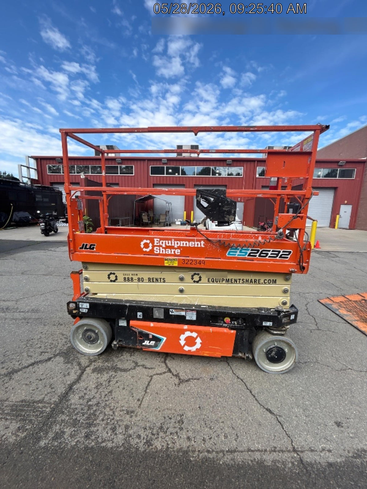 2023 JLG ES2632