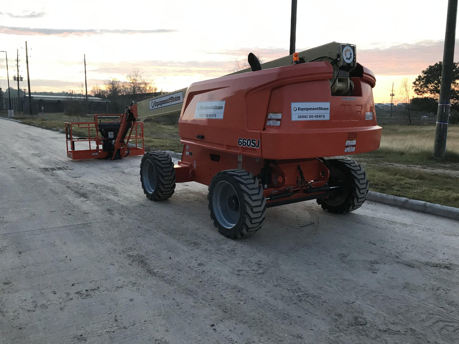 2019 JLG 660SJ