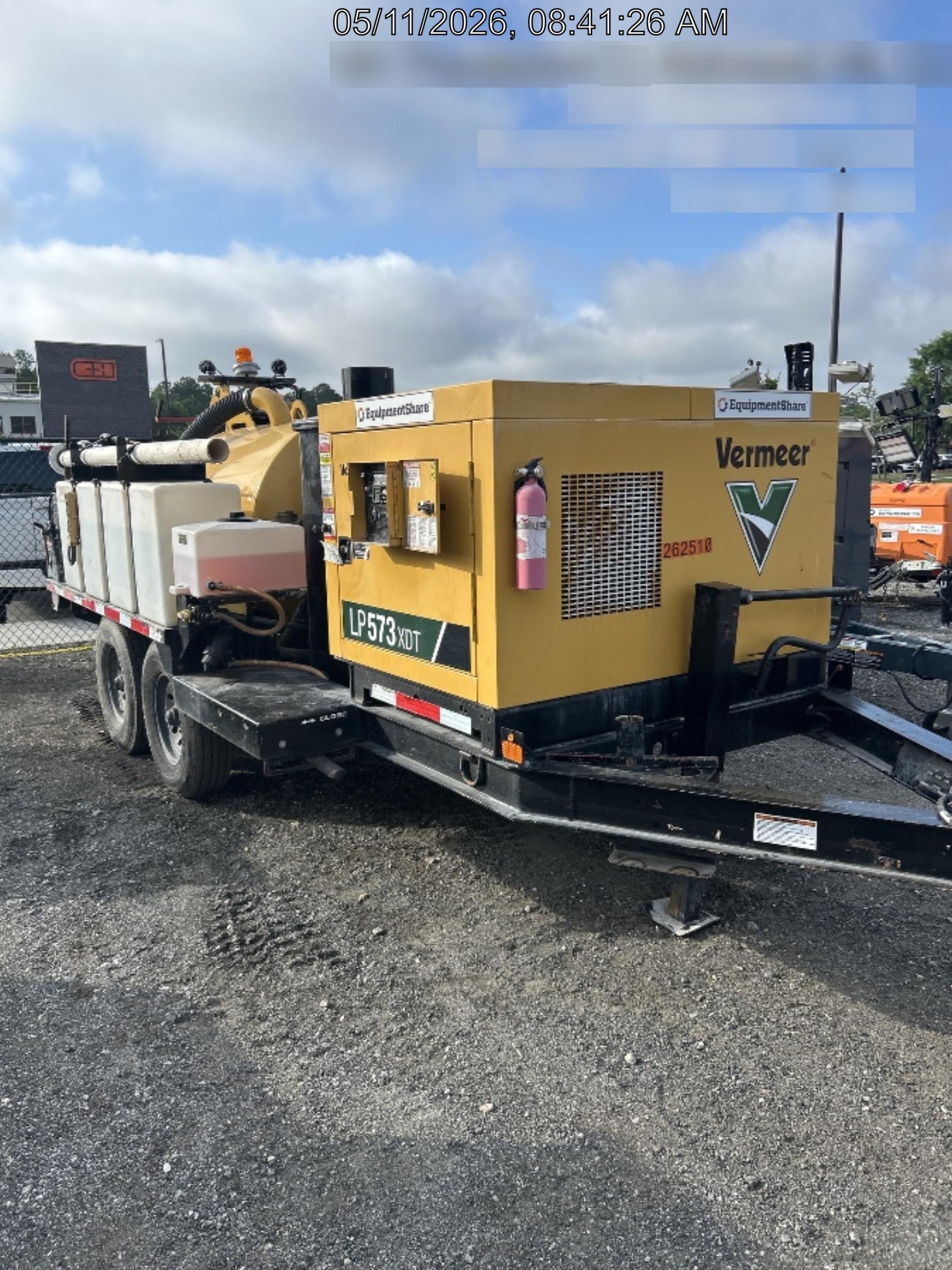 2022 VAC-TRON LP573XDT