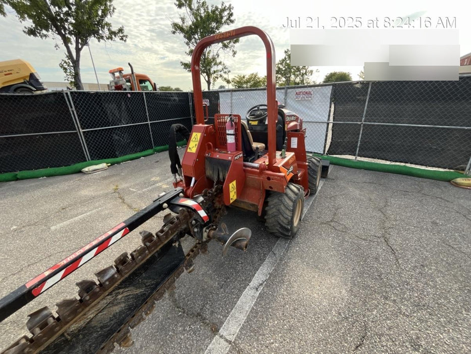 2022 DITCH WITCH RT45A