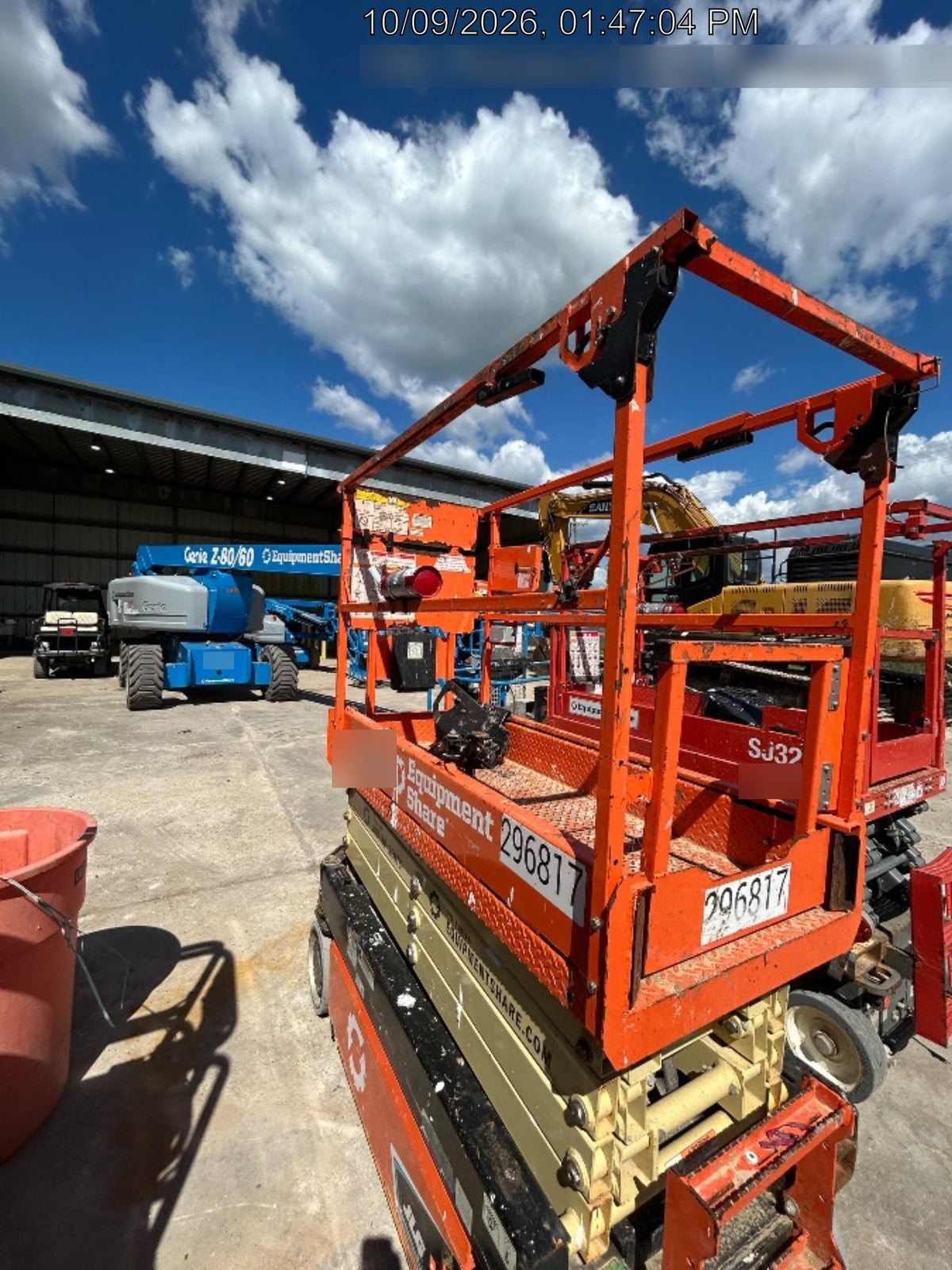 2023 JLG ES1932