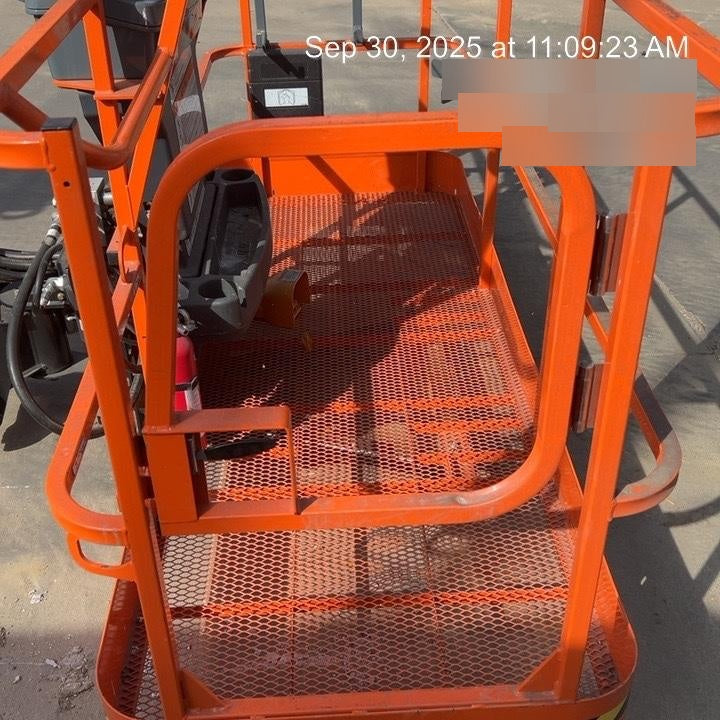 2025 JLG 660SJ