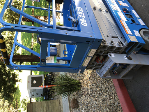 2019 Genie GS-1930 Half Height Swing Gate, 800W Inverter