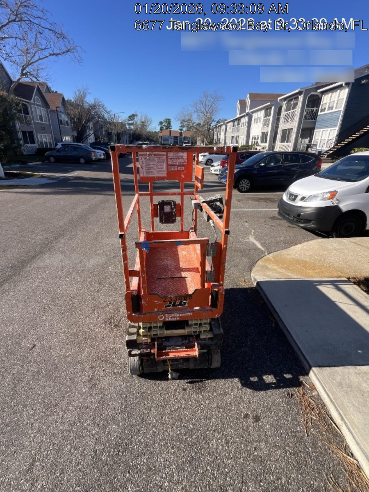 2022 JLG ES1330L