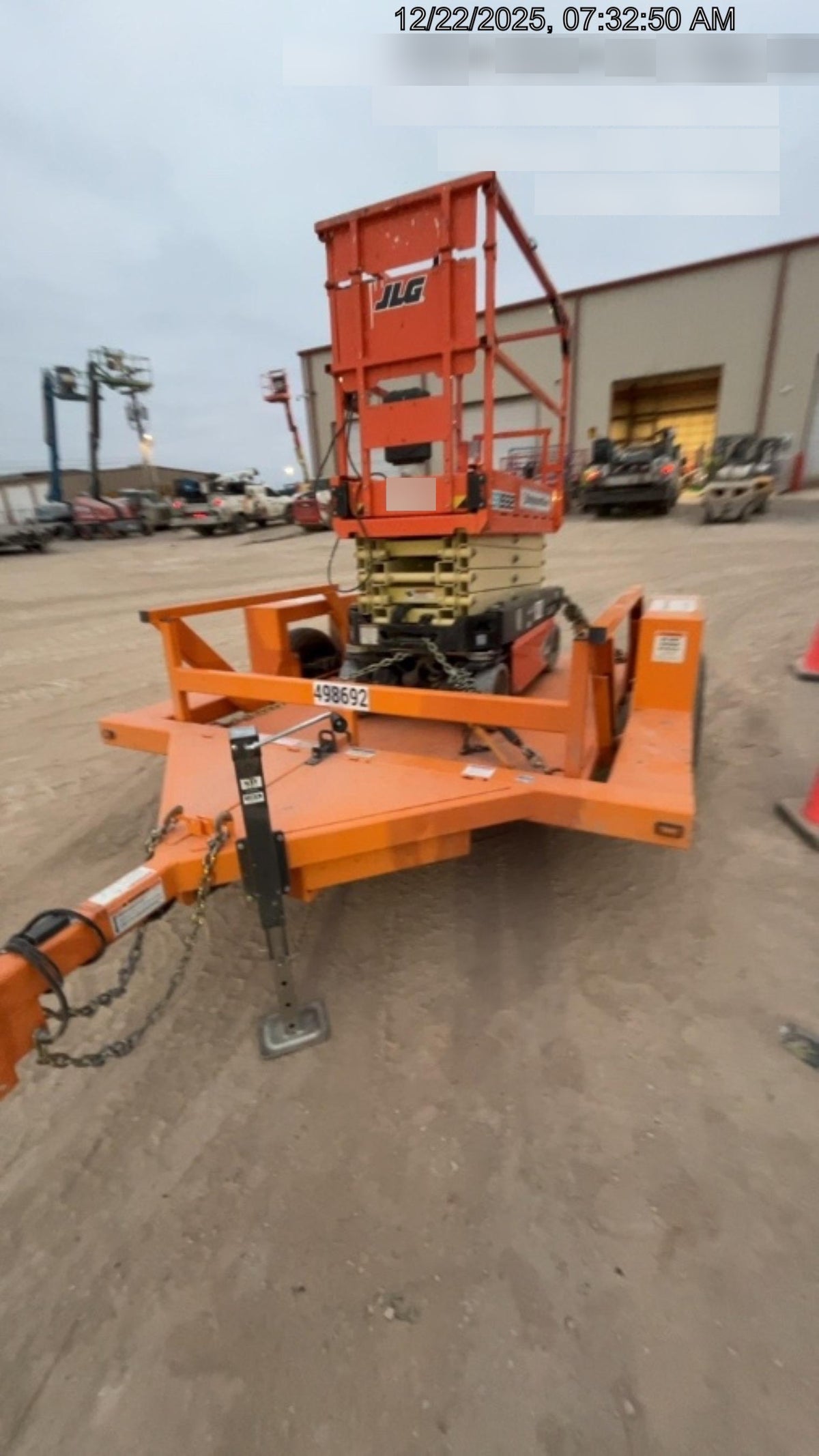 2021 JLG ES1932
