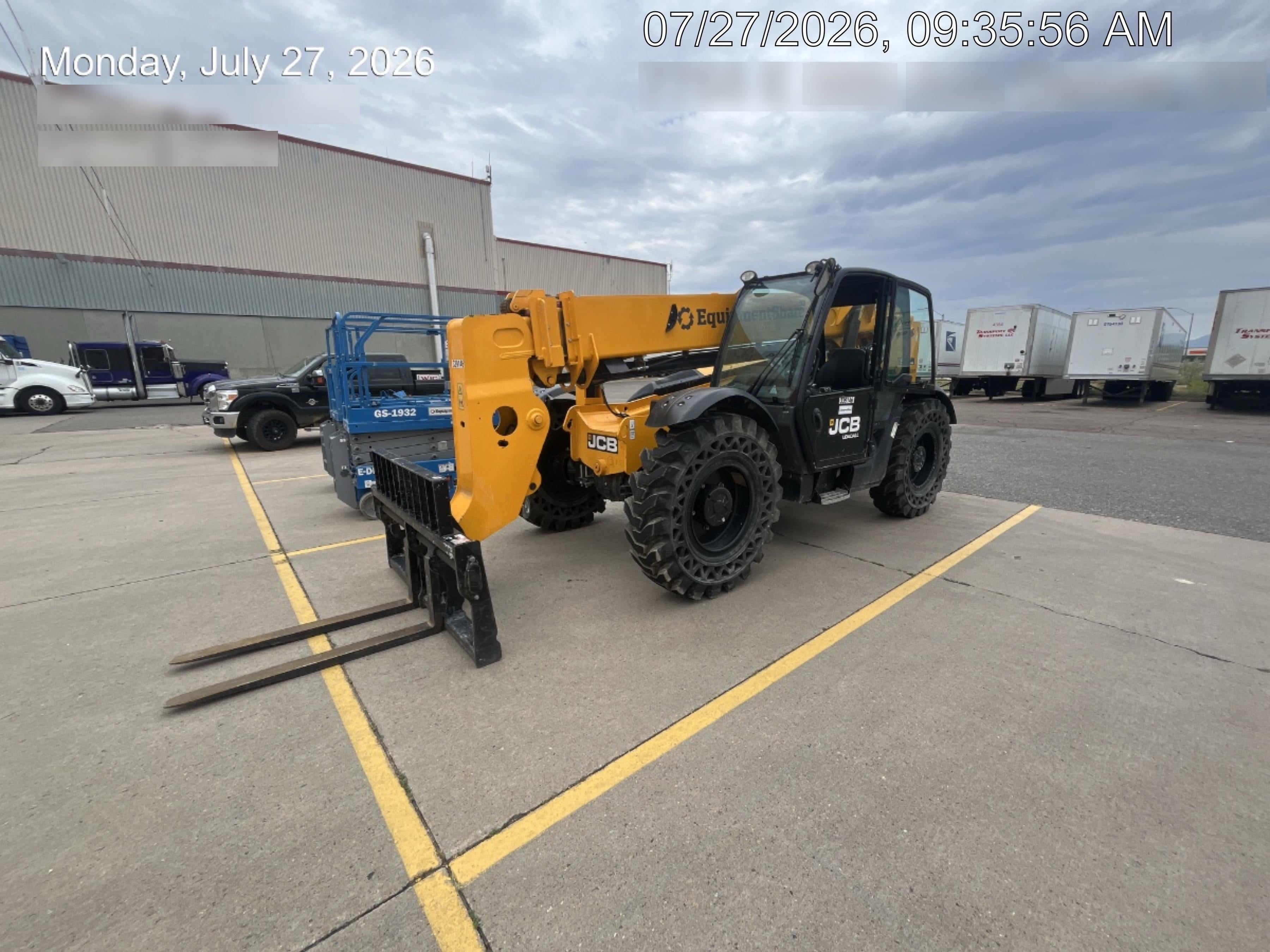 2023 JCB 509-42