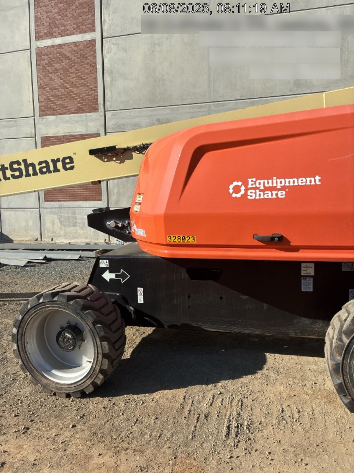 2023 JLG 660SJ