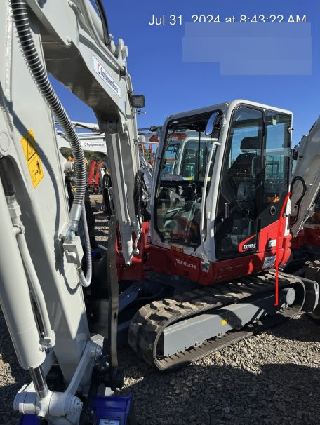2024 TAKEUCHI TB250-2CR