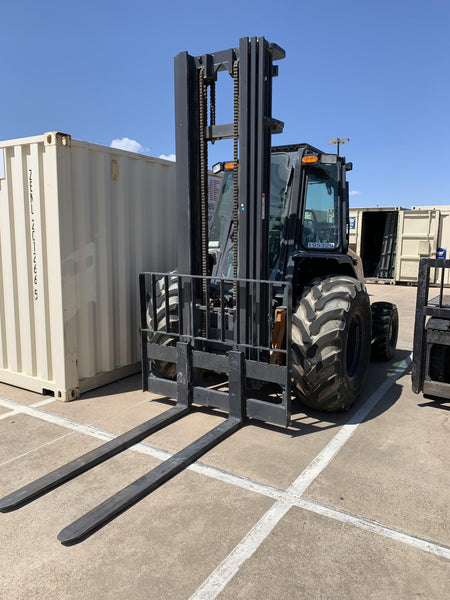 2021 CASE 588H