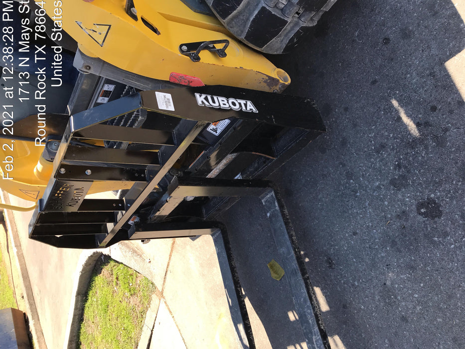 2020 KUBOTA PFL4548 Pallet Forks