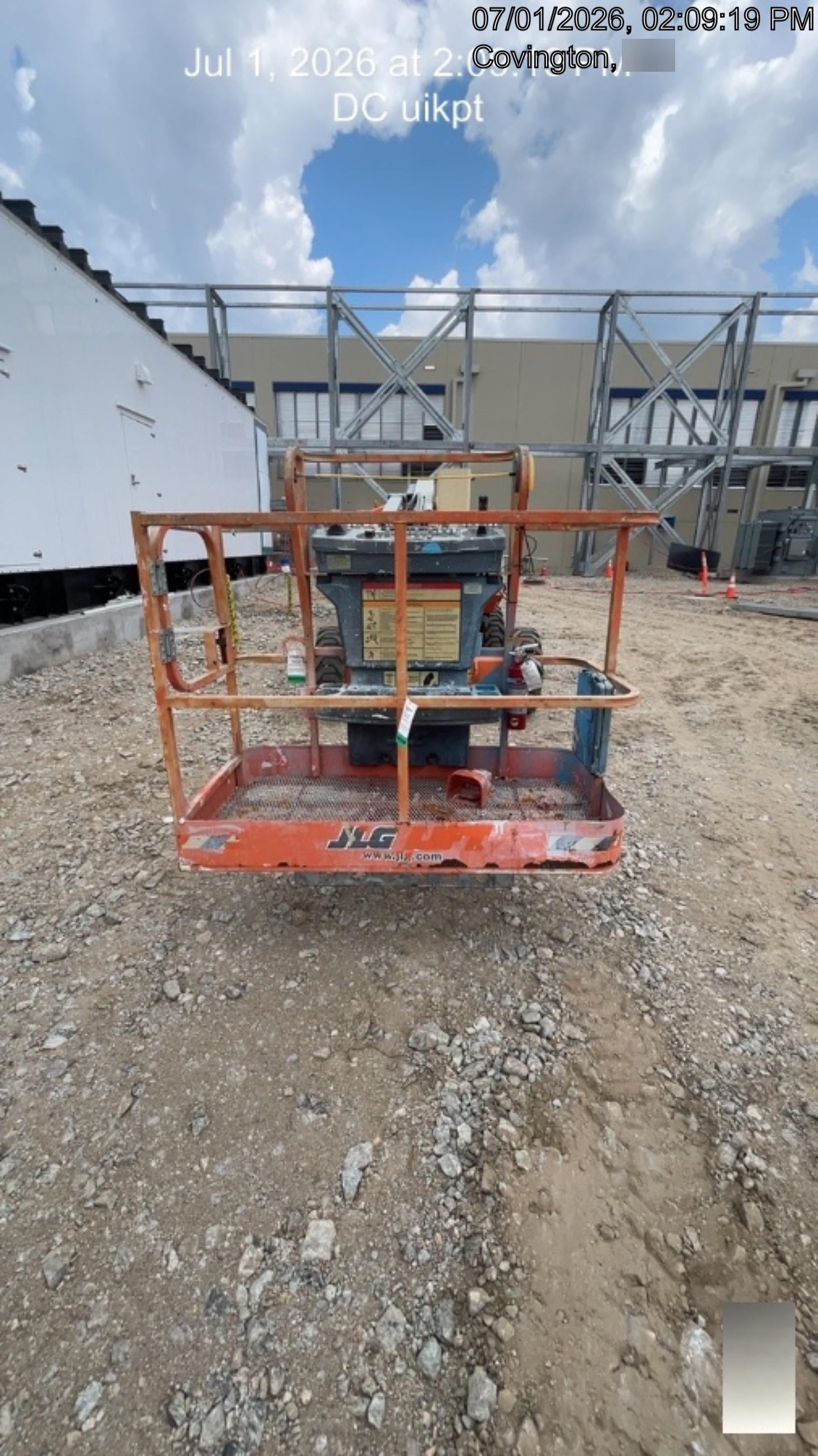 2022 JLG 340AJ