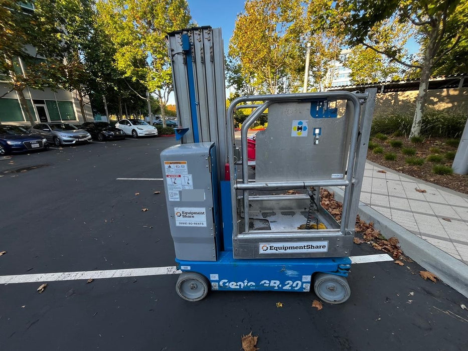 2019 GENIE GR-20