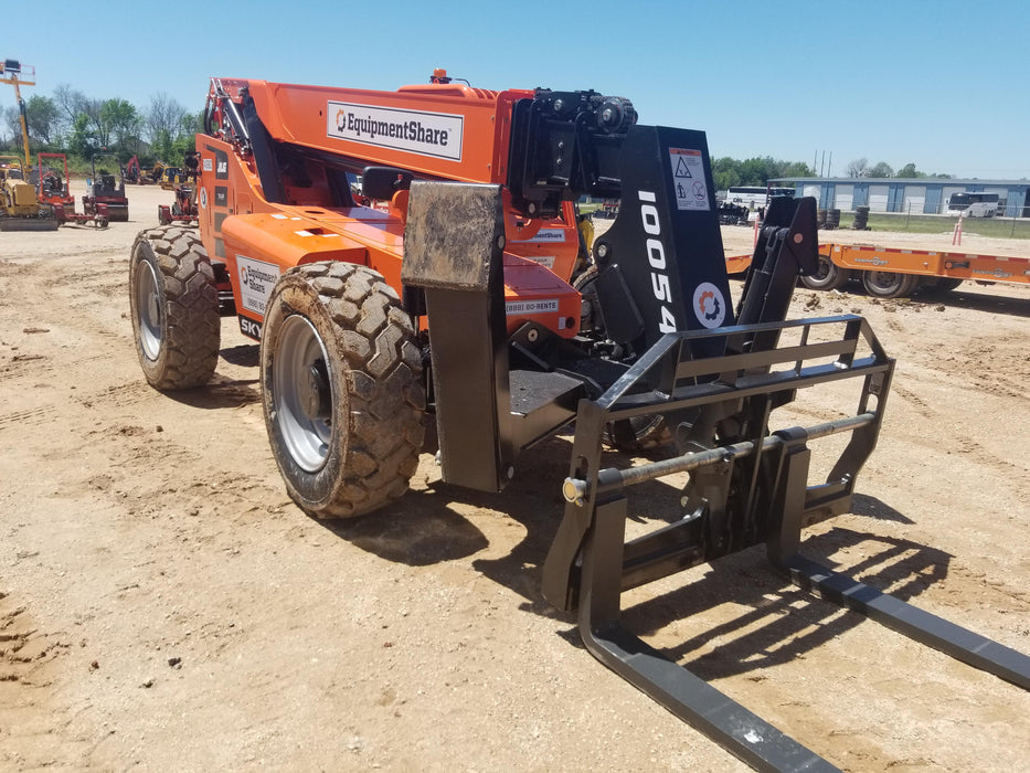 2021 SKYTRAK 10054
