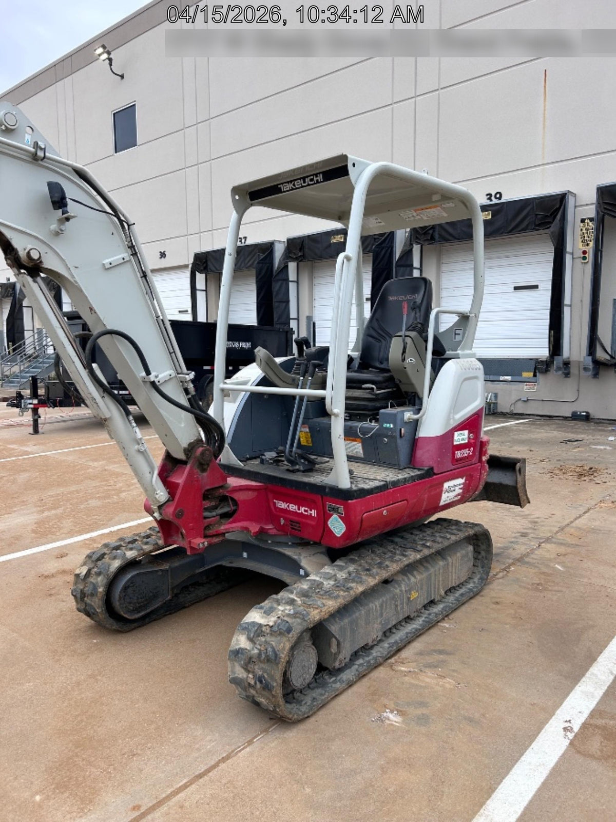 2021 TAKEUCHI TB235-2R