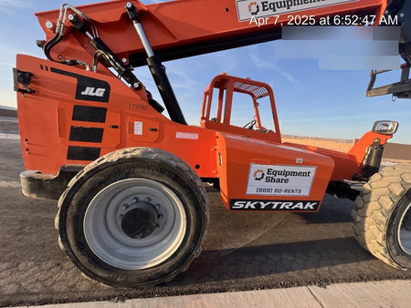 2021 SKYTRAK 8042