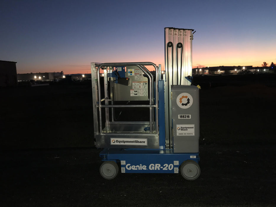 2021 GENIE GR-20