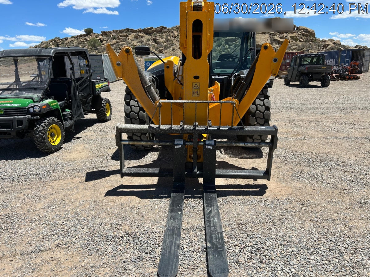 2026 JCB 512-56