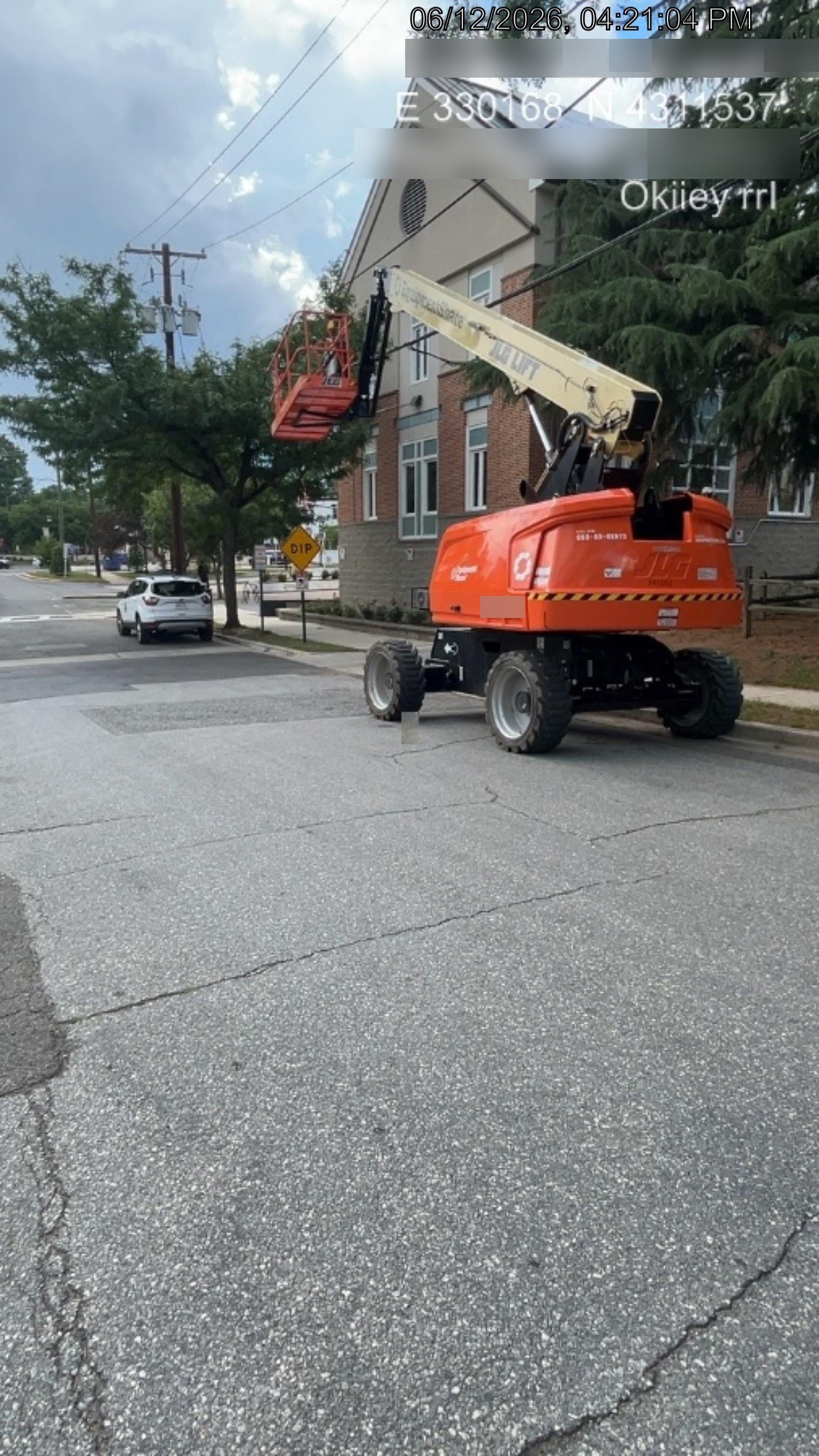 2025 JLG 660SJ