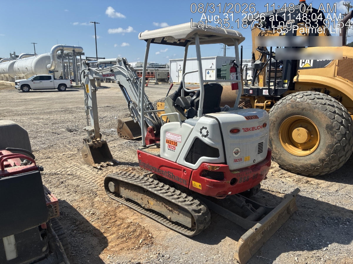 2023 TAKEUCHI TB225R