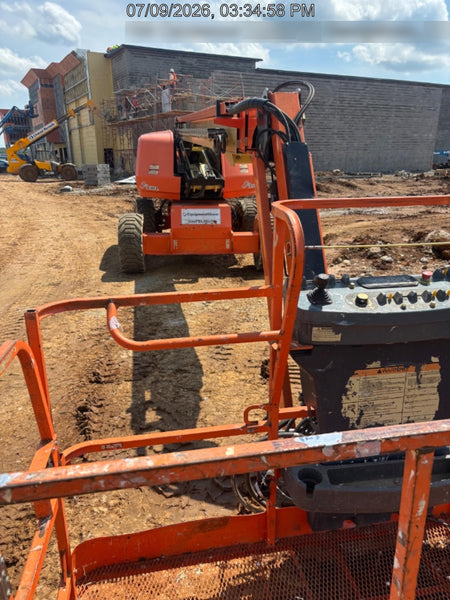 2021 JLG 660SJ