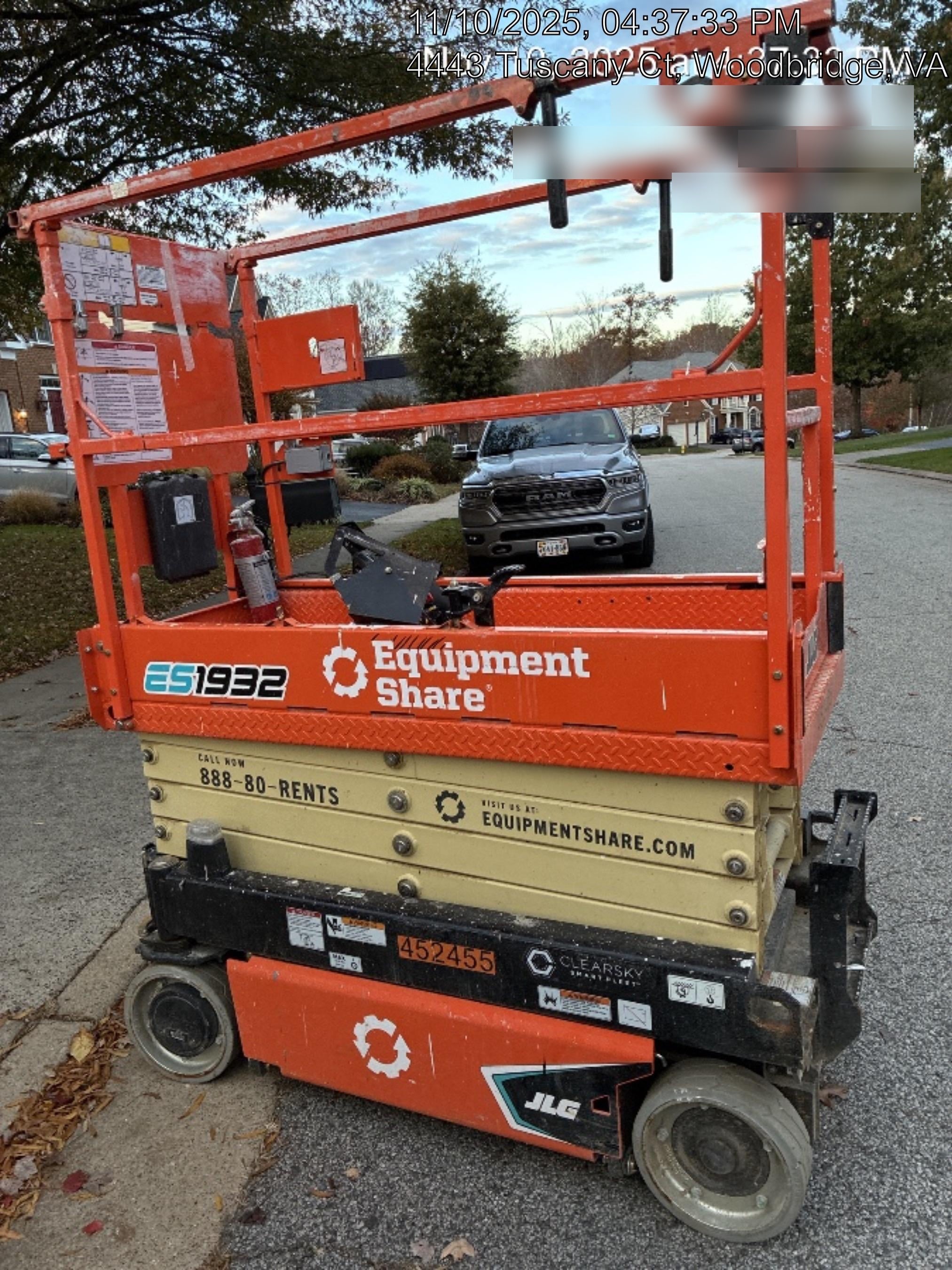 2024 JLG ES1932