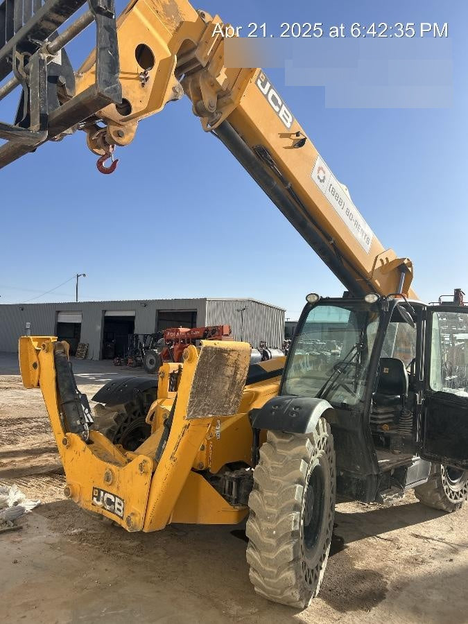 2022 JCB 510-56
