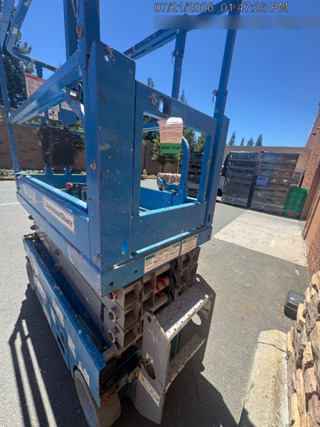 2020 Genie GS-1930 Solid Non Marking Tires, Beacon, Folding rails with half height swing gate, 800W Inverter