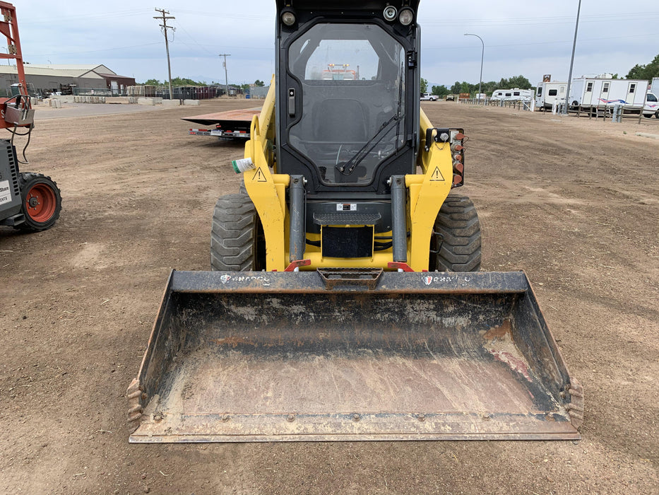 Wacker Neuson SW24 Wacker Neuson SW24 Skid Loader w/Open ROPS, Electric Attachment Controls, High Flow, Load Stabilizer, Beacon, 75" Bucket w/Smooth BOE, Bolt-On Tooth Bar