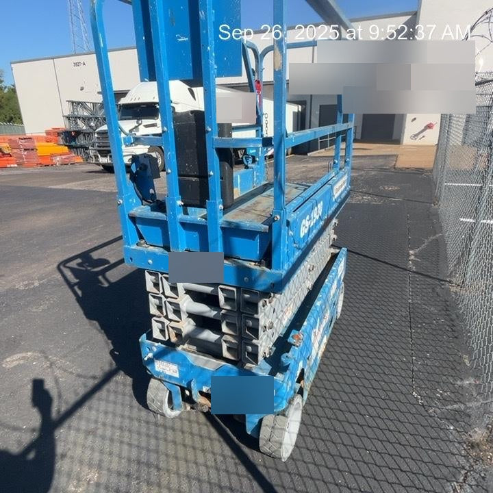 2019 Genie GS-1930 Fixed rails with chain Entry