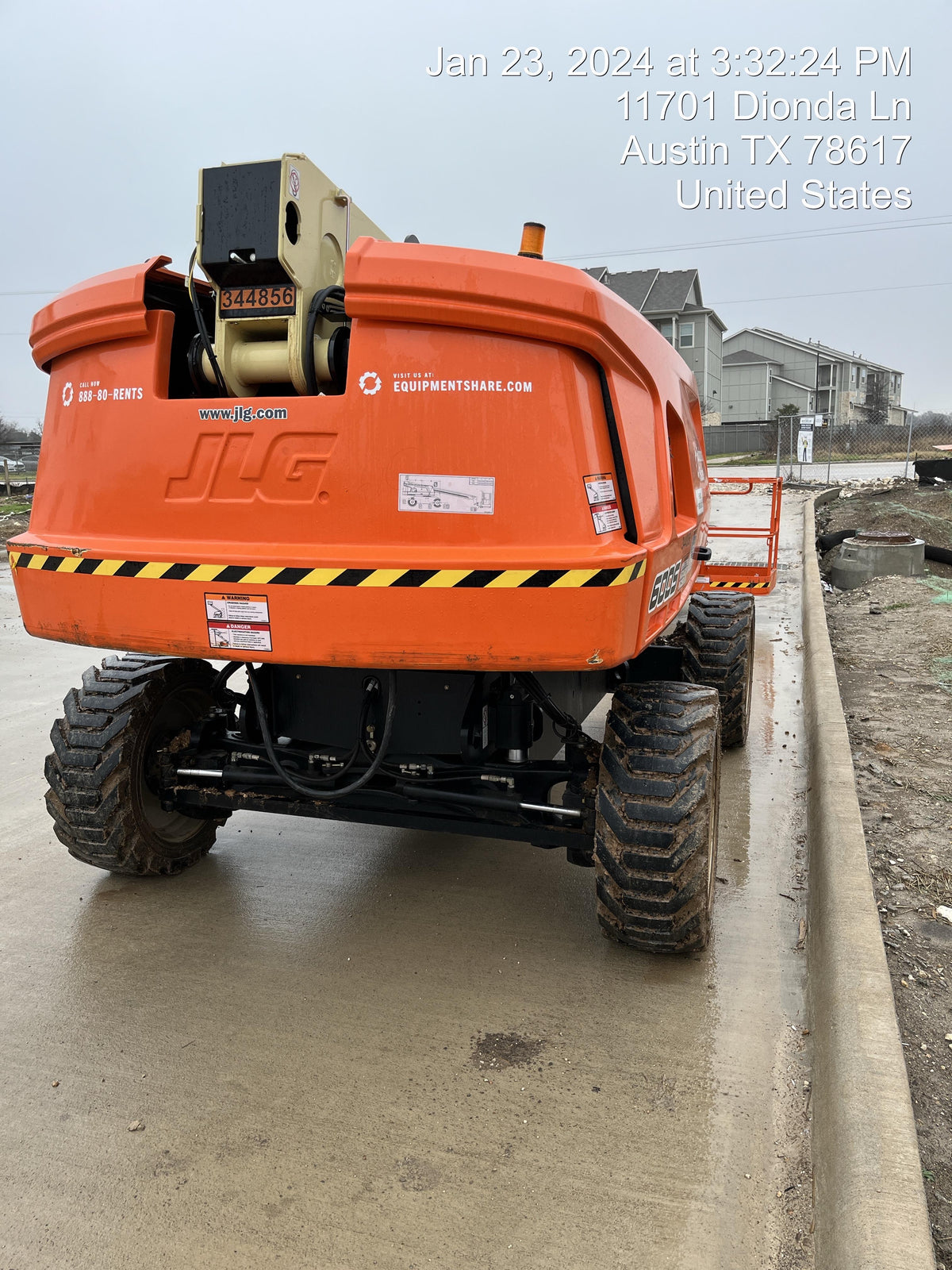 2023 JLG 600S